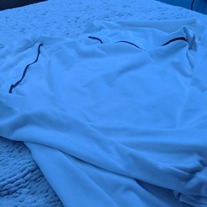 White sweater/t-shirt